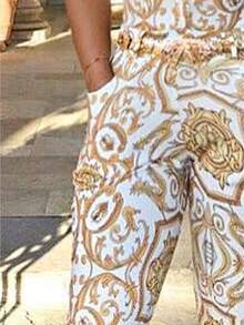 Elegant, Sleek, Minimal, Dressy, Urban, Confident, Feminine. Spring Summer Fall. Business, Event.  Elegant Summer Outfit  Jumpsuit Design - 白色 - 查看 4