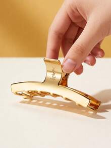 Yves Saint Laurent Large Gold Metal Hair Claw Clip 10cm/3.93in Strong Hold Hair Clamp For Thick Hair - Gold - View 1