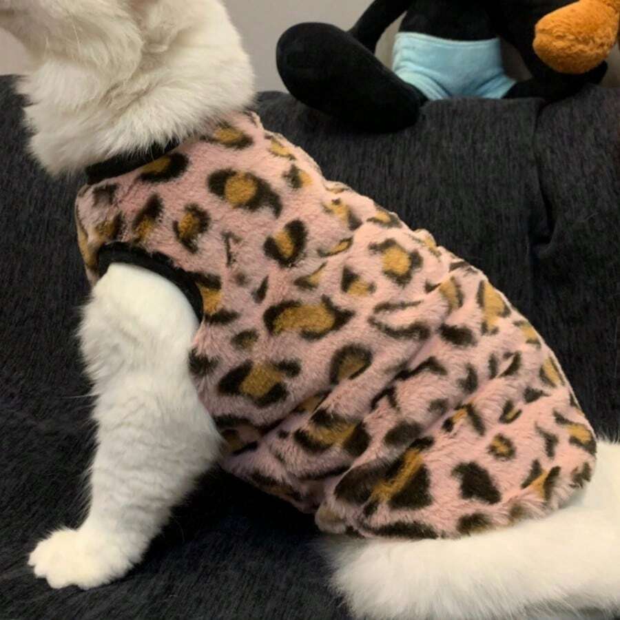 1pc Cat Clothes, Faux Rabbit Fur, Single-Sided Fleece, Suitable For Cats In Autumn/Winter, Warm, Anti-Cold, Anti-Freeze, Anti-Shedding, Pet Sleeveless Vest - Baby Pink - View 1