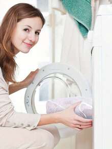 1pc Honeycomb Mesh Laundry Bag With Handle, 12x8 Inch Zipper Wash Bag For Delicates, Socks And Underwear - Pink And Blue, Breathable Laundry Organizer For Travel, Gentle Wash, Protects Lingerie, Delicates Care, Laundry Ty, Durable Zip, Compact Travel Essential, Multi-Use Washing Tote, Everyday Laundry Companion, Lightweight And Breathable Mesh Construction Enhances Airflow, Prevents Snagging Of Fabrics, Colorfast Finish, Easy To Wipe Clean, Ideal For Apartment Living And Campus Use - Multicolor - View 6