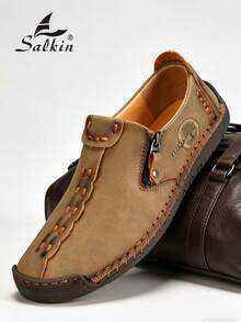 Salkin 经典设计师男士莫卡辛鞋，价格亲民的奢华之选，适合现代生活。简约的套脚乐福鞋，侧拉链设计，柔软皮革材质，绅士商务社交鞋，男士驾驶鞋，日常办公派对休闲鞋，节日礼物，返校学生休闲鞋，学院风。建议选择大一码。 - 卡其色 - 查看 3
