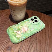 Bebé durmiendo entre plantas verdes y caprichosas. Esta elegante funda para teléfono es compatible con Samsung, Apple, OPPO, , etc. Fabricada en TPU flexible, resistente a golpes y arañazos, ofrece una excelente protección contra caídas y un agarre cómodo. Es un regalo ideal para familiares, amigos y seres queridos, y una opción perfecta para festivales. - Blanco - Ver 2
