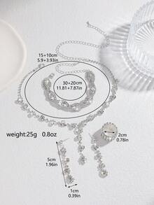 花朵项链、耳环、手链、戒指首饰套装，精致百搭，质感高端，适合女性日常通勤、校园约会、婚礼、派对和情人节等场合作为礼物。 - 銀色 - 查看 11