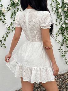 Vestido casual feminino HoloChill, cor sólida, decote em V vazado, manga curta plissada, modelo 2026. Vestido casual de verão com manga bufante, elegante para festas, praia, casamentos, aniversários e muito mais. - Branco - Ver 6