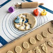 3pcs Easter Cookie Cutter Set, 3D Embossed Stamp Cookie Molds With Rabbit, Egg And Flower Patterns, Non-Stick Plastic Cookie Cutters For Soft Candy, Cookies, Pastries, Bread And Spring Easter Baking - Lilac Purple - View 7