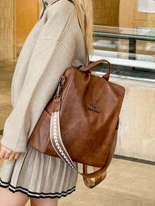 Ba lô da sáp dầu | Màu nâu cổ điển * Đen đậm, mang đến vẻ ngoài thanh lịch cho việc đi lại hàng ngày. Khám phá sự tự do thị giác trong những chuyến đi ngắn hàng ngày và du lịch với đầy đủ trang bị. Ba chế độ đa năng: Hai kiểu dáng tiêu chuẩn với dây đeo rộng và dày có thể điều chỉnh (với tay cầm phía trên). Việc đi lại được giải phóng nhờ thiết kế đeo vai kép. - Nhiều màu - Xem 6