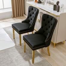 Matstol med unikt slående element baktill, 2 stationer med nitade huvuddetaljer, stödben i guldfärgat rostfritt stål, sammetstyg - Svart - Visa 5