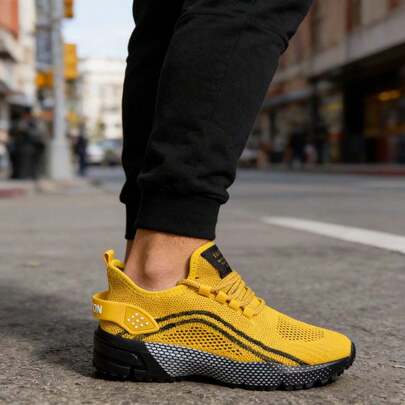 Tênis de corrida masculino MD Sole respirável em cor sólida, tênis esportivo casual.