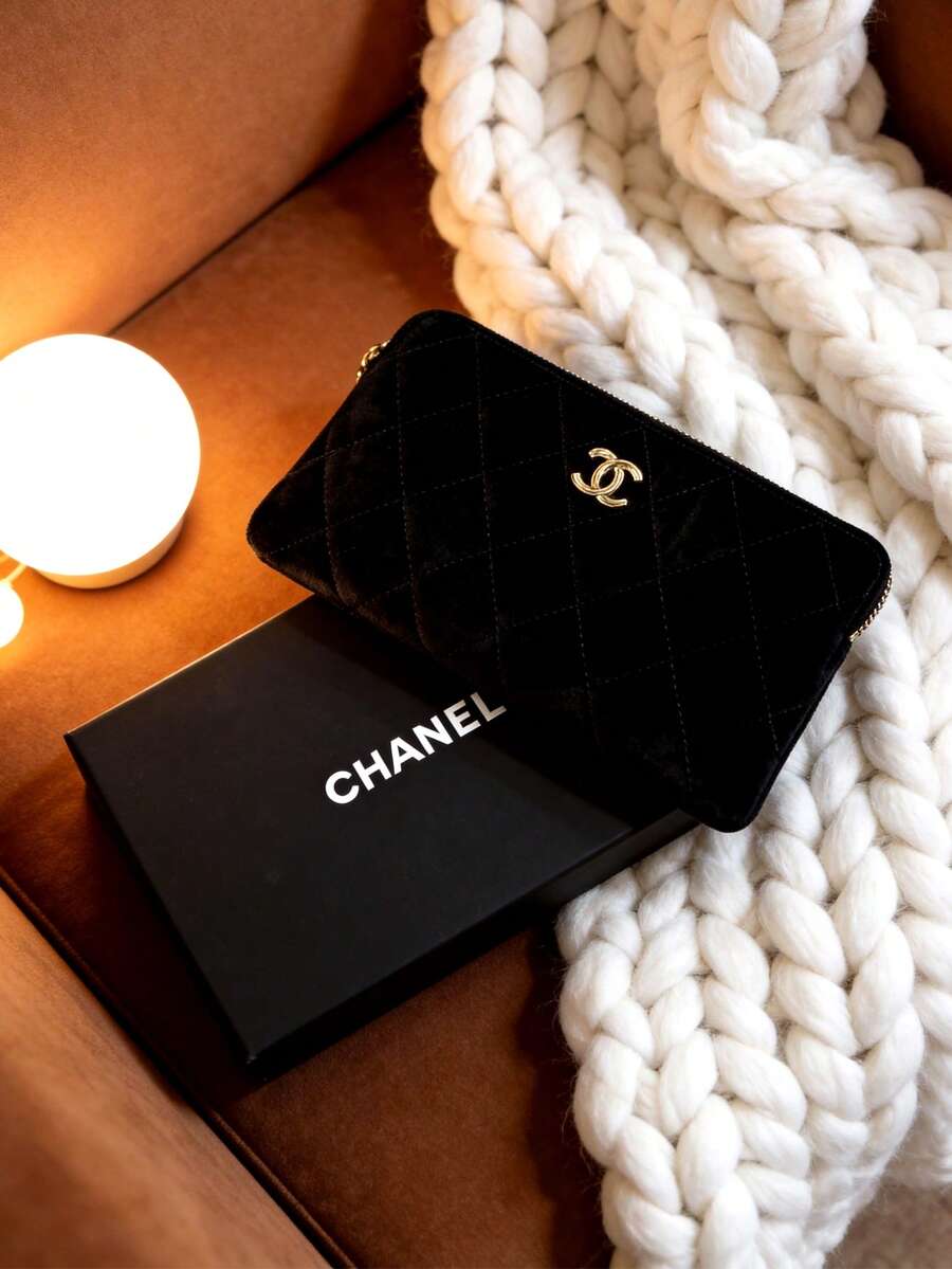 CHANEL Velvet Material, Camellia Flower Pattern, Fashionable Charm Coin Purse, Cosmetic Bag - Black - View 1