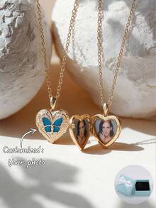 Collier personnalisé en forme de cœur avec deux photos et papillon en époxy - Un cadeau pour la fête des mères, la Saint-Valentin, un anniversaire/cadeau d'anniversaire, pour les amis/camarades de classe, les cadeaux de remise des diplômes, les cadeaux de Noël et les cadeaux de famille haut de gamme. - Style 1 - Voir 3