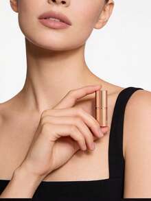 Charlotte Tilbury Pillow Talk 哑光唇膏，裸粉色，迷你唇膏，裸粉色，便携唇膏，唇膏套装，旅行装，1.1克/0.038盎司 - #pillow枕邊話 - 查看 5