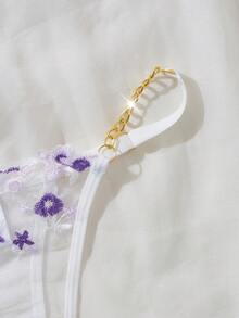 1 Bộ đồ lót gợi cảm dành cho nữ, chất liệu lưới xuyên thấu thêu hoa, viền ren, dây xích vàng, áo ngực và quần lót thiết kế xẻ tà 1/4 có thể điều chỉnh, 2 món. - Nhiều màu - Xem 5