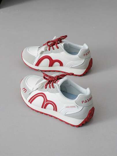 נעלי ספורט קז'ואל חדשות לנשים אביב 2026, נעלי ריצה שטוחות בצבע אחיד לנשימה עם עיצוב, סגנון רחוב רב-תכליתי וחיוני