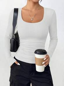 PRETTYGARDEN Women Spring And Fall Long Sleeve Shirts Clothes Cute Going Out Tops Ribbed Tight Fitted Plain Basic Tee Tshirts Vacation Outfits For Women - 淺白色 - 查看 4