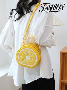 [US-Based Shipping]Fashionable And Versatile Fruit Shaped Bag, Lovely Lemon Crossbody Bag For Women, Perfect For Holidays And Street Fashion Y2K Sequin Patchwork Shoulder Bag, Fashionable Butter Yellow Bag For Women , Valentine's Day,Women's Autumn And Winter Fashion All-Match Fruit Bag Cute Lemon Bag Ladies Messenger Bag Holiday Street Y2K Shoulder Bag, Casual Classic Versatile Daily Commuting, Personalized Bag, Suitable For Daily Matching, Simple, Taking Pictures, Shopping, Dating, Outings, Travel, Seaside, Beach, Portable, Suitable For Girls, Female College Students, Very Suitable For Office, University, Junior High School, High School, Work,Lemon Slice Bag,Fruit Shaped Crossbody Bag,Cute Novelty Purse,Yellow Shoulder Bag,Glitter Detail Handbag,3D Lemon Bag,Summer Beach Bag,Party Clutch,Kawaii Style Purse - 黃色 - 查看 2