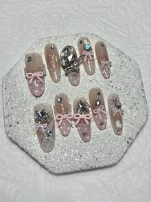 10片甜美粉色蝴蝶结波点法式杏仁形手工按压式美甲贴片，可爱少女腮红美甲贴纸，带3D珍珠水钻亮片，美甲用品（1张果冻贴片+1个指甲锉） - 粉色 - 查看 10