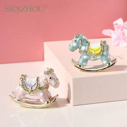SIQIZHOU 1 Peça Mini Caixa de Jóias Carrossel Esmaltada Giratória, Ideal para Decoração de Aniversário. Esta Caixa Compacta de Cavalinho Balanço é uma ótima escolha para guardar brincos, colares e anéis, e pode ser usada como uma caixa de armazenamento de decoração de mesa e um presente fofo de recordação.