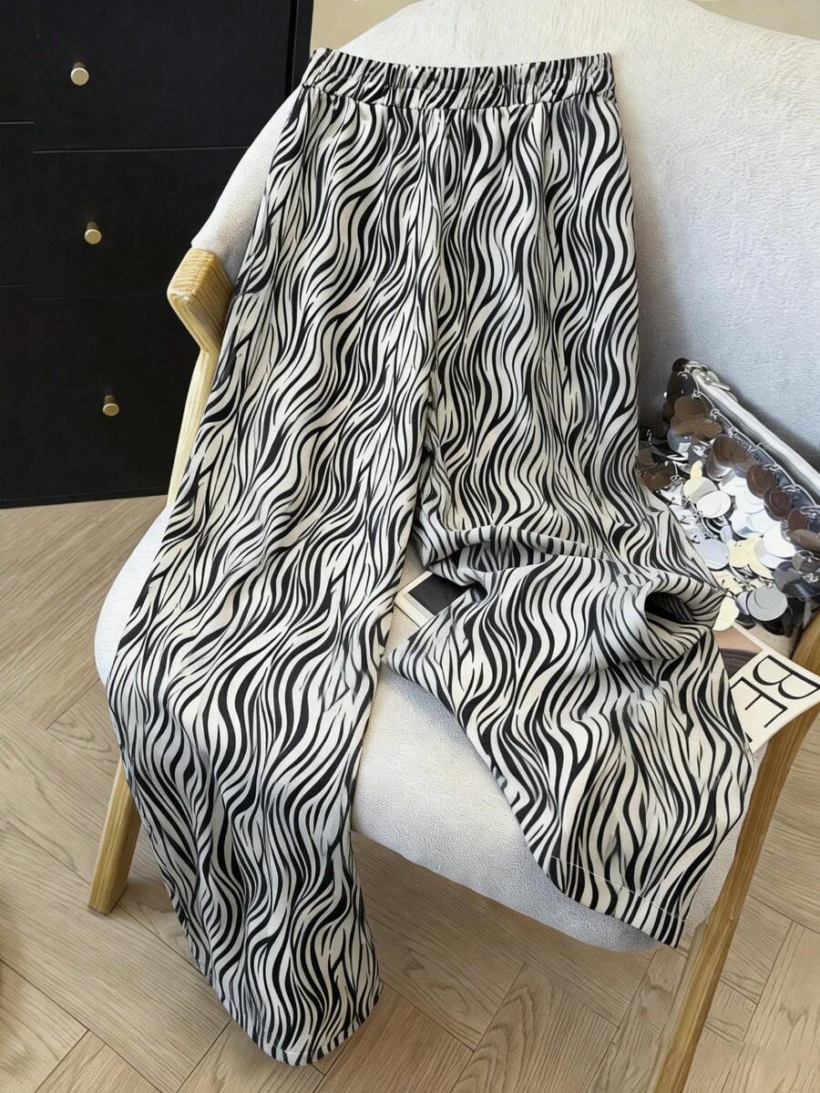 女式踝长裤，带抽绳细节，可调节腰围，经典斑马纹，轻便 - 黑與白 - 查看 1