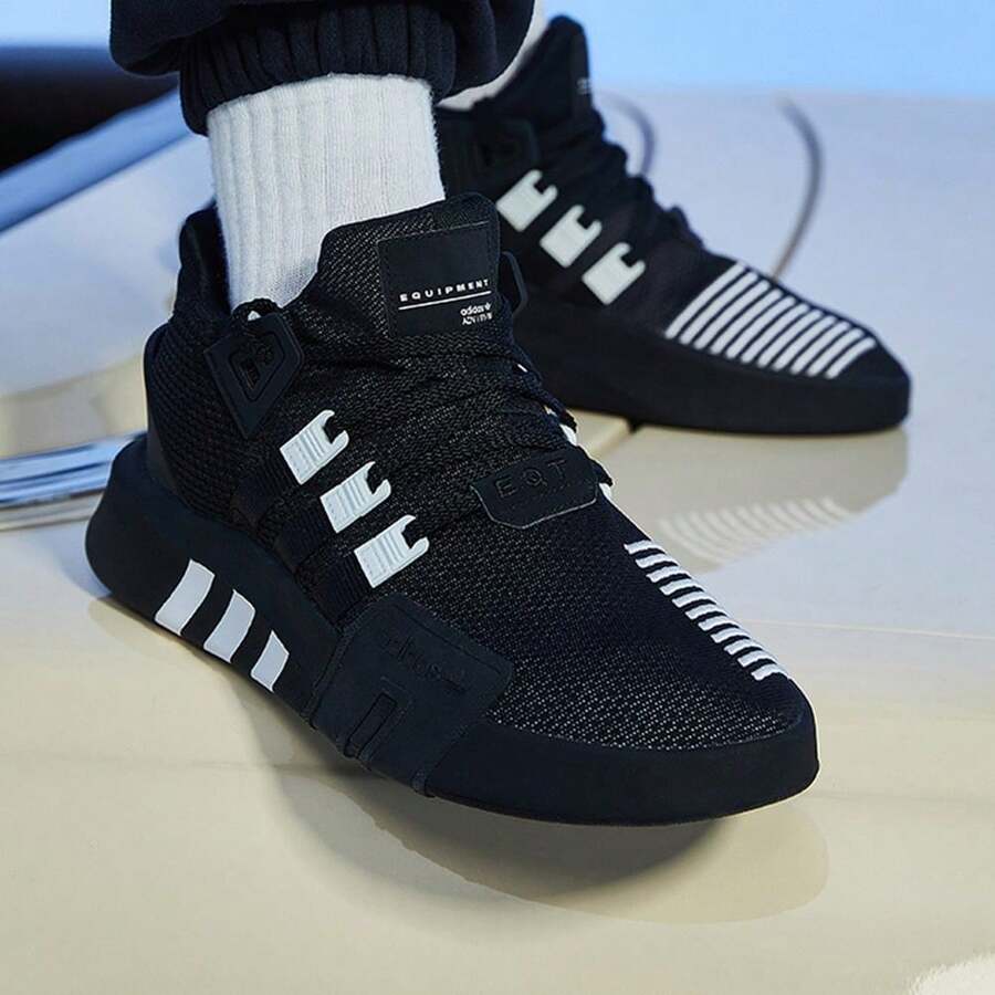 Giày thể thao cổ điển Adidas EQT BASK ADV - màu đen - Xem 1