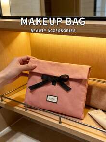 GUCCI Linen Satin Powder Pink Cosmetic Bag, Black Bow Decor, Cute Elegant Envelope Clutch, Handbag, Couple's Date Makeup Organizer - Pink - View 5