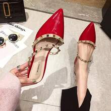 Zapatos de tacón alto con punta afilada y tachuelas para mujer Sandalias versátiles de tacón bajo con punta afilada y tacón grueso - Rojo - Ver 4