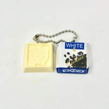 1pc A Charming Addition To Any Accessory Collection, This Simulation Matsuo Chocolate Food Play Pendant Boasts A Realistic Dessert Design Crafted From , Soft Material. The Lifelike Shape And Vibrant Details Make It A Standout Piece For Food Play Enthusiasts, While Its Lightweight Build Ensures Comfortable Portability. - Multicolor - View 10