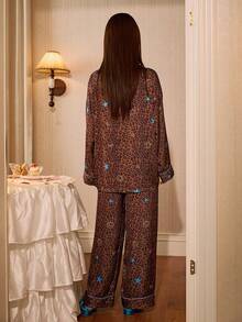 2pcs Disney Marie Cat Allover Print Cotton Long Sleeve Pajama Set, Brown Leopard Pattern, Suitable For Spring And Autumn - Brown - View 3