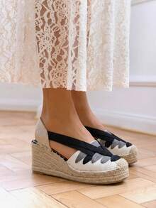 VIKIVIKI SHOES Women's Espadrilles With A Wedge Sandal Style, Valencian Espadrille, Closed Front Design With Decorative Fabric Details And Overlapping Bands, Wrap-Around Structure With Crossed Straps That Integrate Into The Instep And Open Sides, Comfortable And Flexible Fit, Lightweight Jute Platform With Non-Slip Sole, Elegant And Stylish, Breathable, Ideal For Summer, Holidays, Beach, Daily Walks, City And Casual Chic Looks - 黑色 - 查看 1