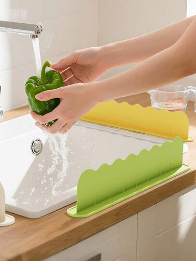 升级版硅胶厨房水槽防溅挡板，带吸盘，通用吸盘式防溅挡板，适用于各种台面，易于安装的水槽侧边滴水盘，厨房水槽防溅挡板 - 无需工具即可安装