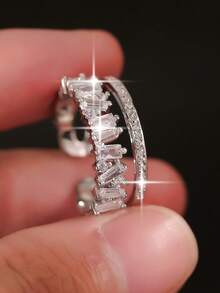 1枚精美不规则双层立方氧化锆结婚戒指，优雅可调节开口，适合日常佩戴、订婚、派对和送礼。 - 白色 - 查看 4