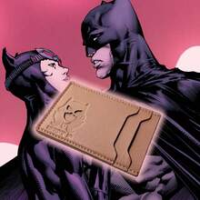 Warner Bros 华纳兄弟蝙蝠侠卡包，超级英雄主题，超薄简约，可用作身份证卡包，男女通用，前袋安全钱包，完美的父亲节礼物，耐用的对折钱包，多卡槽设计。 - 彩色 - 查看 3