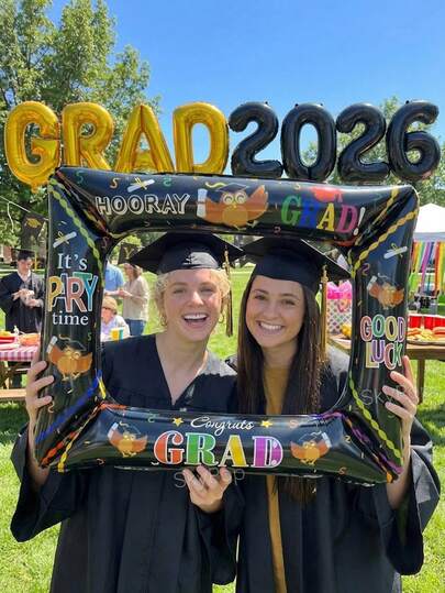 9pcs/Set Graduation Party Decoration Balloon Set, 16" Gold "GRAD" Letter Balloons, 16" Black "2026" Letter Balloons, Black Frame Shaped Decorative Balloons, Suitable For Graduation Photo Booth Decor, Class Of 2026 Graduation Ceremony, PROM 2026