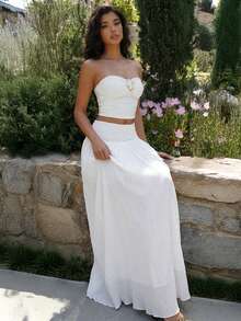 Women's Elegant White Strapless Metal Buckle & Pleated Flared Maxi Skirt Two Pieces Set, Chic Sexy Summer Vacation Outfit, Minimalist Garden Party Wear - White - View 5