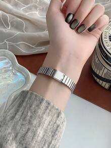 1件复古银色不锈钢方形小表盘女士腕表，时尚简约优雅奢华小巧石英女士腕表，适合日常佩戴、派对及其他场合。 - 銀色 - 查看 5