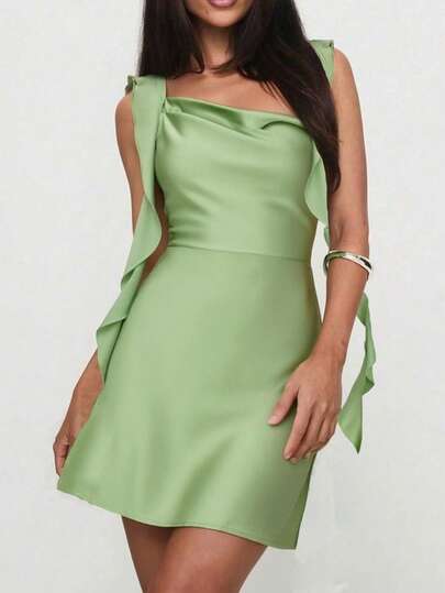 Summer New Backless Sleeveless Flounce Green Party Dress, Elegant Women's Square Neck Backless Mini Dress