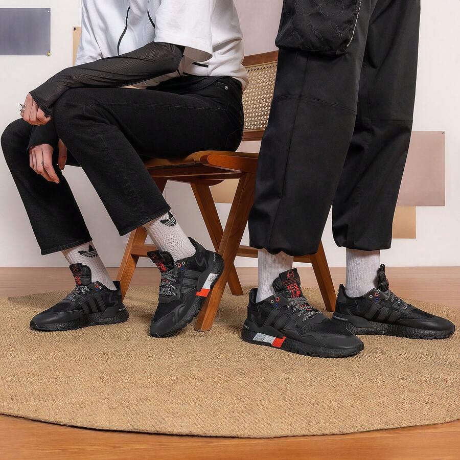 Adidas 阿迪达斯 NITE JOGGER 经典运动鞋 - 黑色 - 查看 1