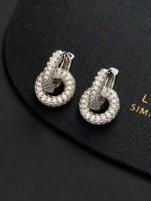 一对简约奢华全镶钻圆形吊坠耳环，个性日常佩戴饰品，适合作为情人节或派对礼物送给女性。 - 耳環 - 查看 5