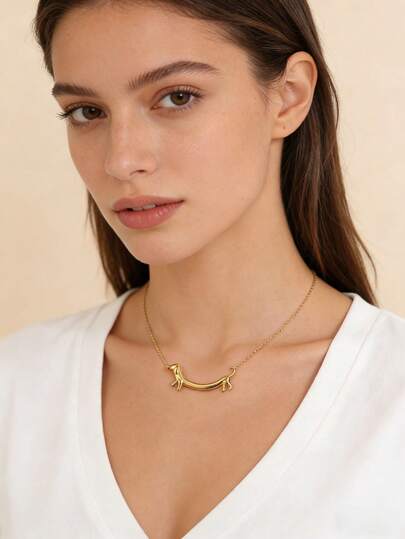 1 Sencillo, elegante y lindo collar con colgante de perro salchicha para mujer, adecuado para uso diario y como regalo versátil para ocasiones festivas