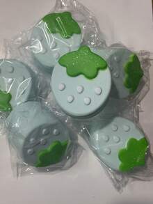 薄荷绿草莓慢回弹挤压玩具 | 舒缓压力神器，薄荷蓝草莓慢回弹 | 可爱舒缓挤压玩具 - 彩色 - 查看 3