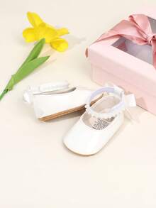 1双女婴蝴蝶结魔术贴平底防滑透气学步鞋，优雅玛丽珍款式，适合春秋季，0-15个月 - 白色 - 查看 2