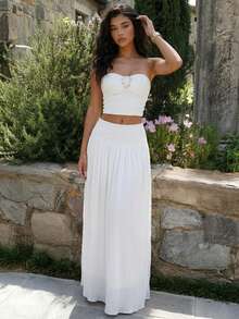 Women's Elegant White Strapless Metal Buckle & Pleated Flared Maxi Skirt Two Pieces Set, Chic Sexy Summer Vacation Outfit, Minimalist Garden Party Wear - White - View 6