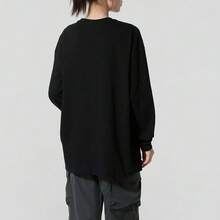 Camiseta Nike holgada de manga larga con estampado de logotipo en color liso para mujer - Negro - Ver 2