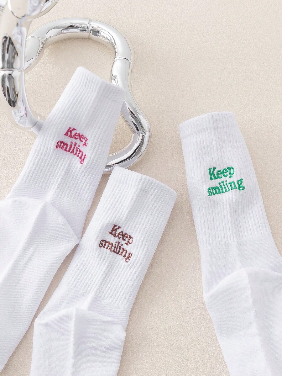 3双装“保持微笑”字母刺绣吸湿排汗棉质中筒袜，女士款，时尚百搭 - 彩色 - 查看 1