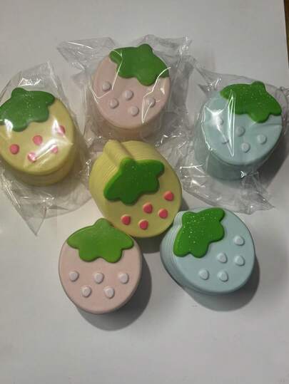 新款马卡龙色草莓慢回弹捏捏乐 | 可爱减压捏捏乐。高品质逼真草莓慢回弹捏捏乐 | 办公减压捏捏乐