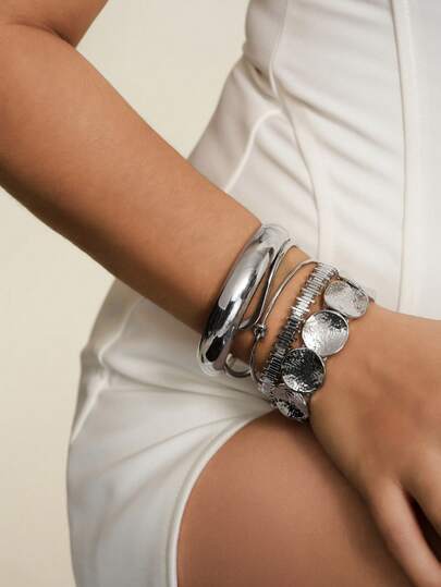 5pcs Vintage Exaggerated Luxurious Geometric Design Wide Metal Silver Bangle Set, Suitable For Daily Wear And Gift