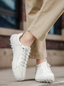 男士休闲运动鞋，新款上市，圆头，套脚，软底，柔软材质，轻便，商务休闲日常穿着正装鞋，PU皮革鳄鱼纹乐福鞋 - 白色 - 查看 9