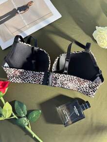 Women's New U-Shaped Deep V Gather Bra, Sexy Black Leopard Print Seamless Lift Up Prevent Sagging Adjustable Underwire Bra - Black - View 8