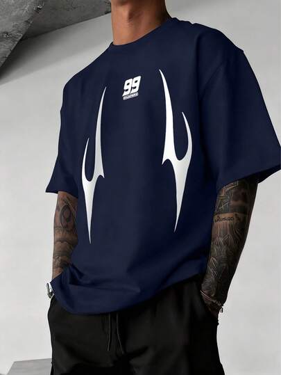 男士休闲时尚街头数字印花短袖T恤，适合夏季穿着