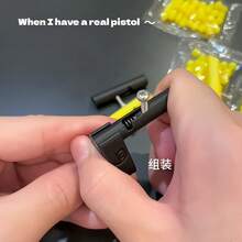 迷你口袋手枪减压玩具，指环减压小工具，派对和礼品射击玩具，有助于缓解焦虑和紧张 - 彩色 - 查看 4