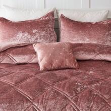 Fluffy Cozy 2/3 Pieces Juliette Bedding Comforter Set,Breathable Plush Silky Vibe All-Season Home Textile For Twin/Twin XL-Full/Queen-King/Cal King Size, UGG & Labubu Touch,Luxury Lightweight Design For Christmas Halloween Thanks Giving Gifts - Blush Diamond - 查看 4